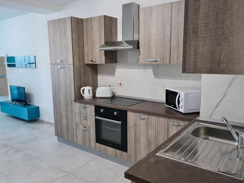 St Julians Bay Sea Front Apartments Saint Julian's 外观 照片